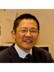 Dr Paul Tran