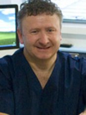 Dr Steve Woolley