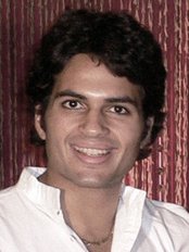 Dr Vik Gautam