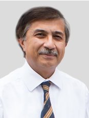 Dr Alkarim Makhani