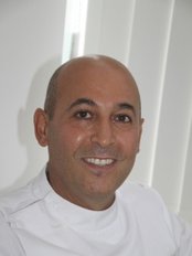 Dr Antonio Moafi