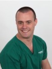 Dr Kris Leeson